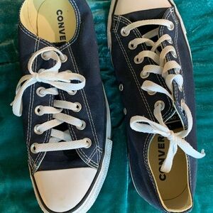 Like new size 10 Converse Navy Blue Low-Top Sneakers